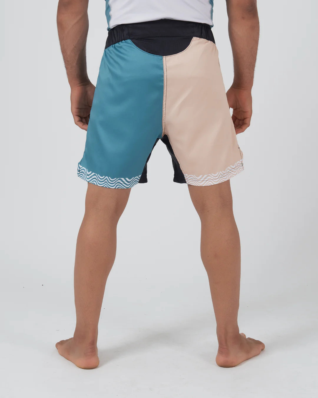 Pantalones cortos Kingz Kore V2