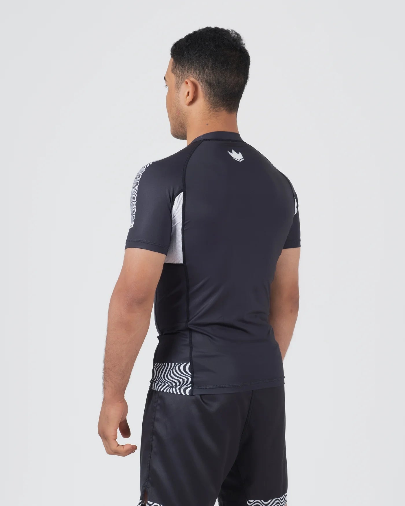 Pantalones cortos Kingz Kore V2