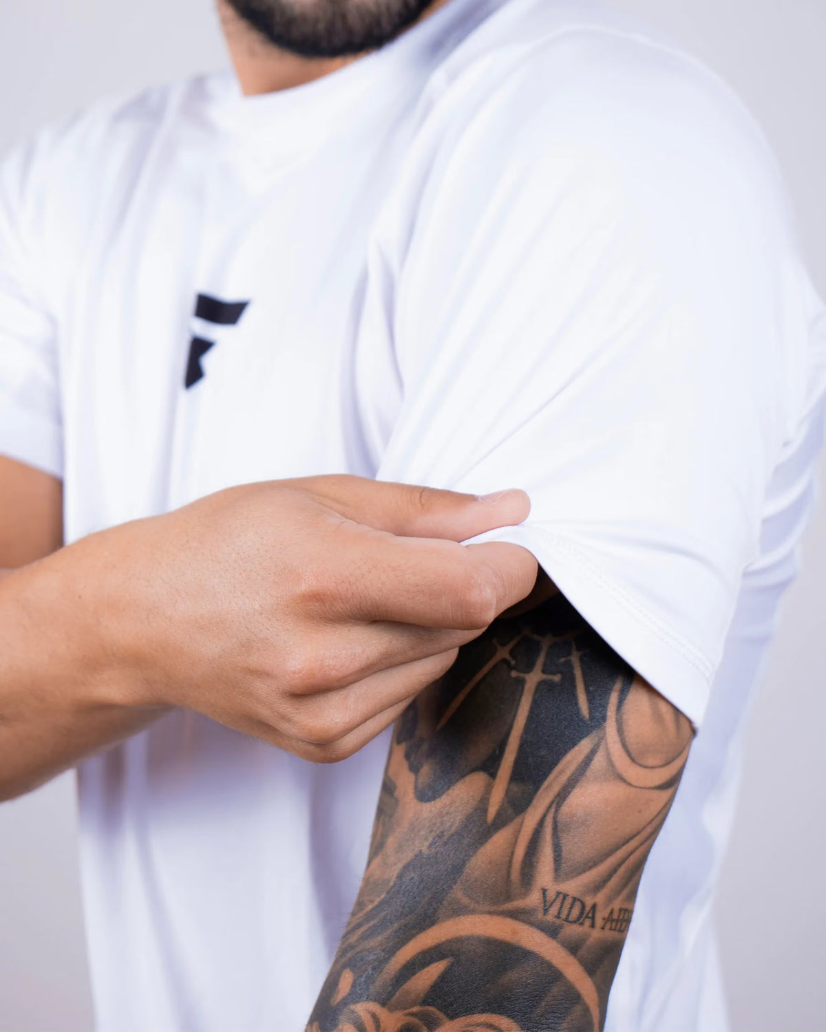 Fauces technical T-shirt Essentials White and Black